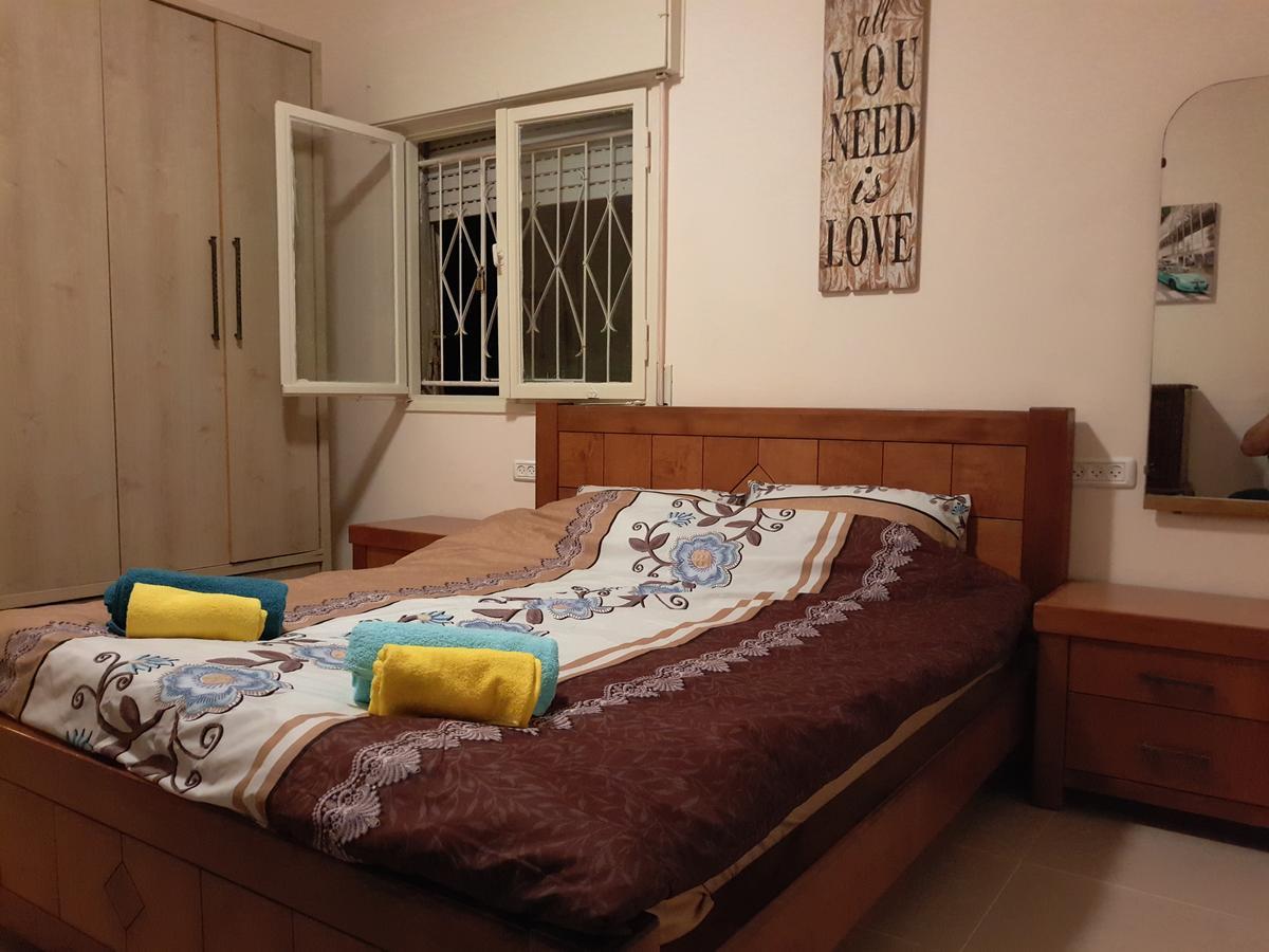 Apartament 3 Stairs Only To Cozy Flat On Hillel St Hajfa Zewnętrze zdjęcie