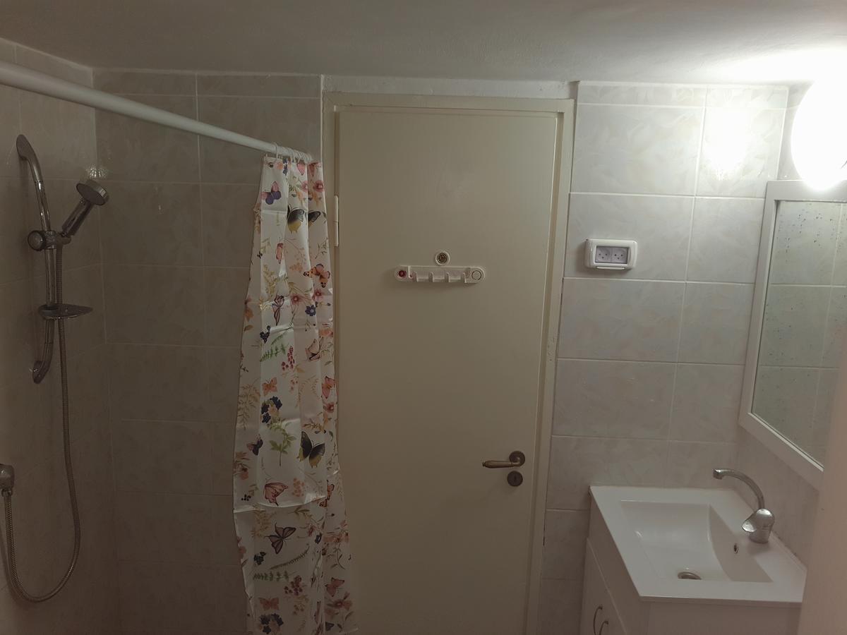 Apartament 3 Stairs Only To Cozy Flat On Hillel St Hajfa Zewnętrze zdjęcie